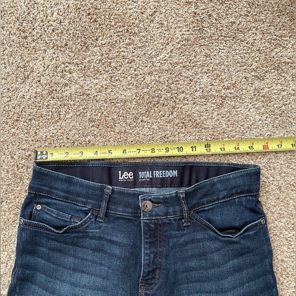 Lee Modern Series Total Freedom Straight Leg Blue Jeans Size 12 - Picture 8 of 11